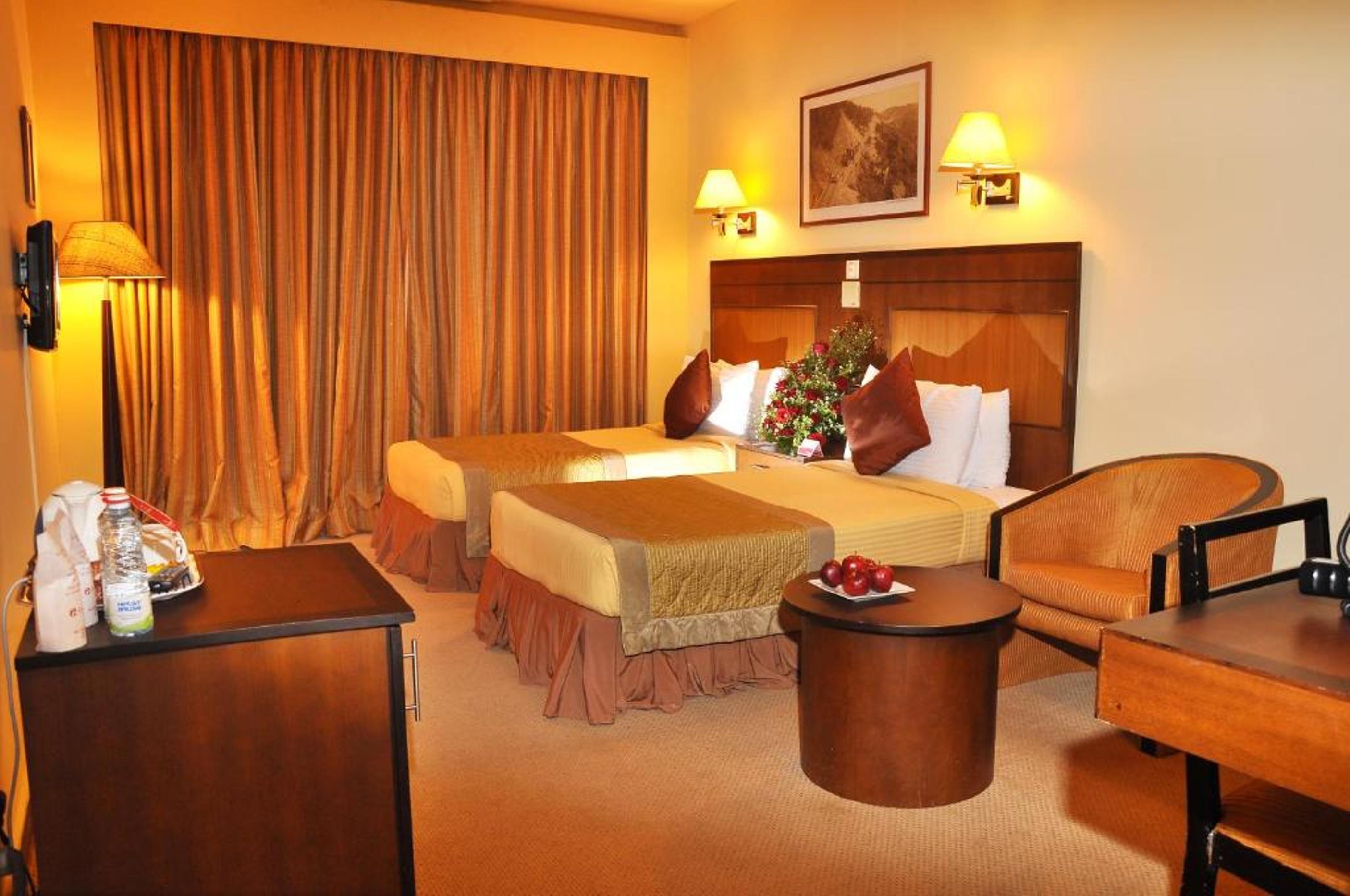 Ramada Katunayaka Εξωτερικό φωτογραφία