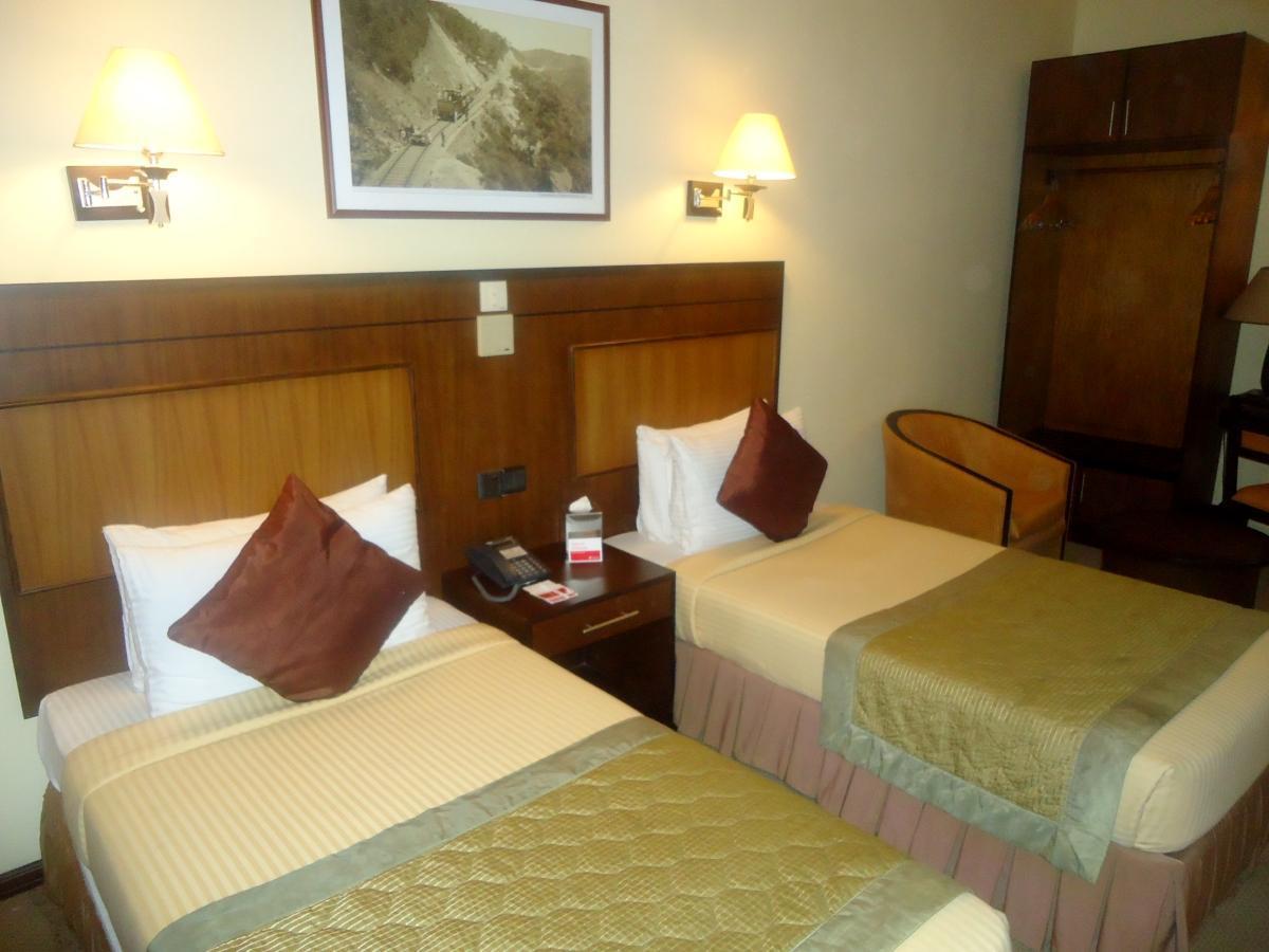 Ramada Katunayaka Εξωτερικό φωτογραφία